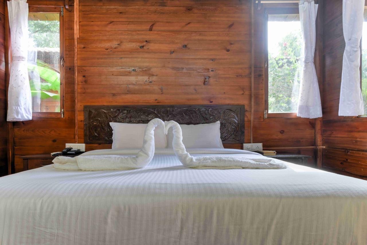Mandrem Village Resort エクステリア 写真