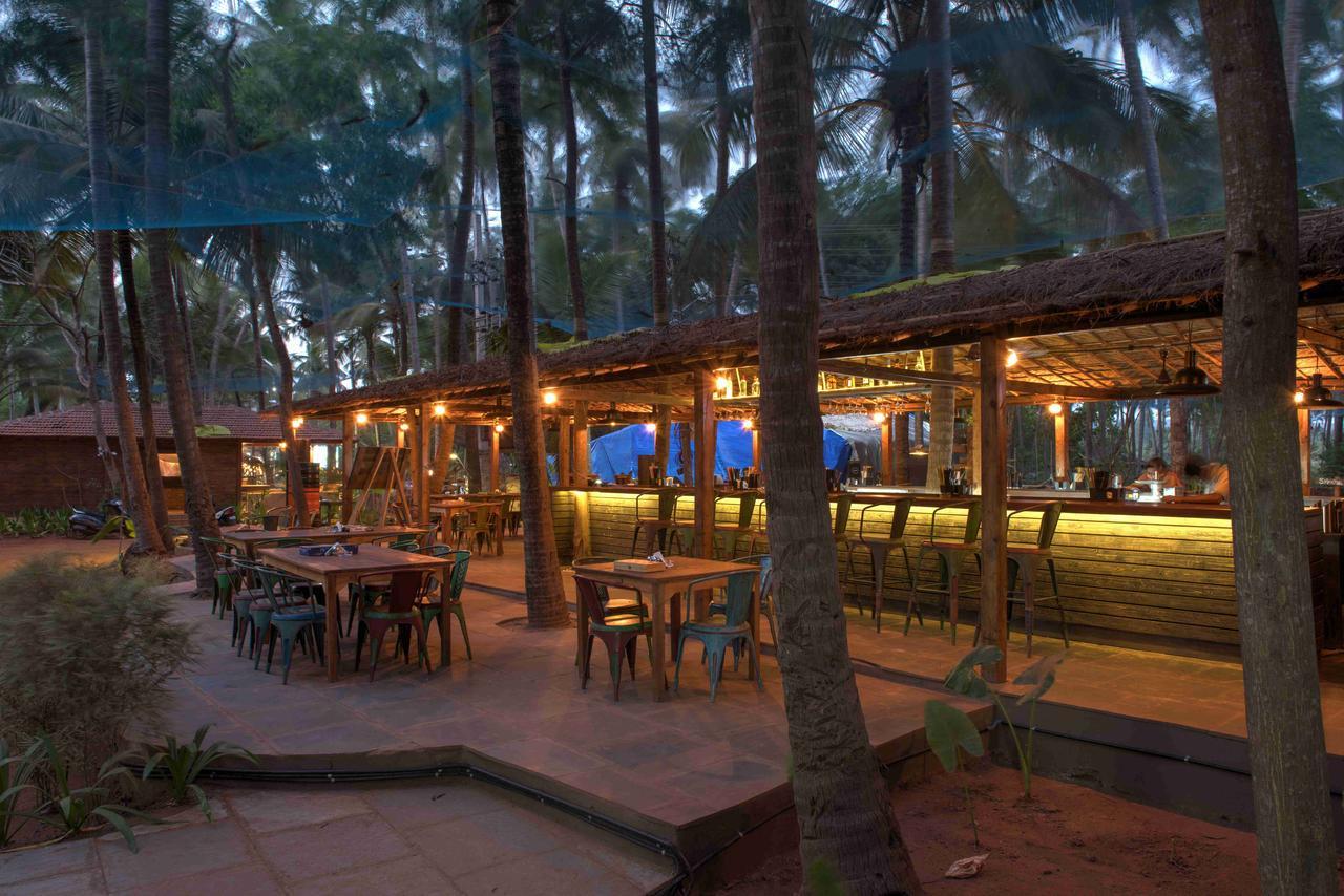 Mandrem Village Resort エクステリア 写真