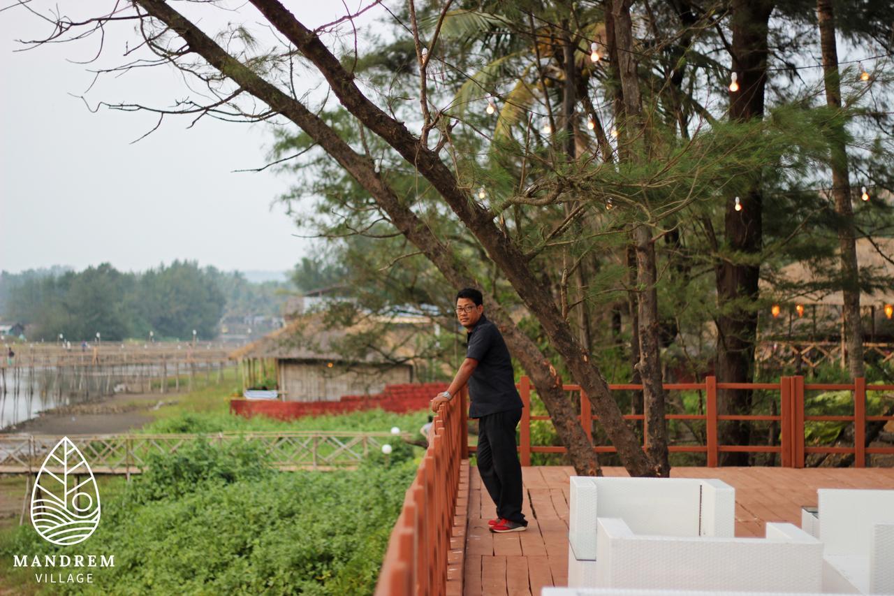 Mandrem Village Resort エクステリア 写真