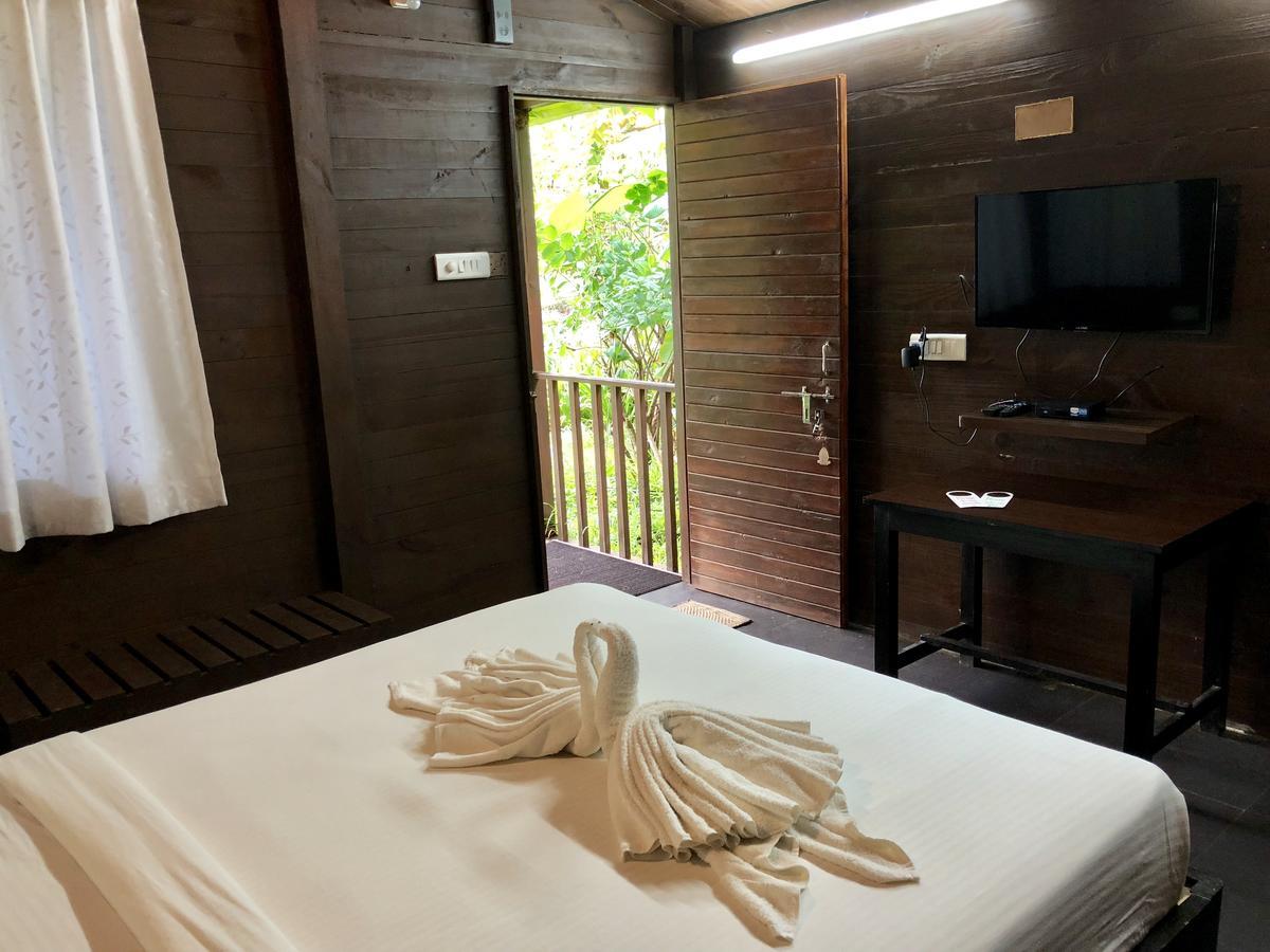 Mandrem Village Resort エクステリア 写真