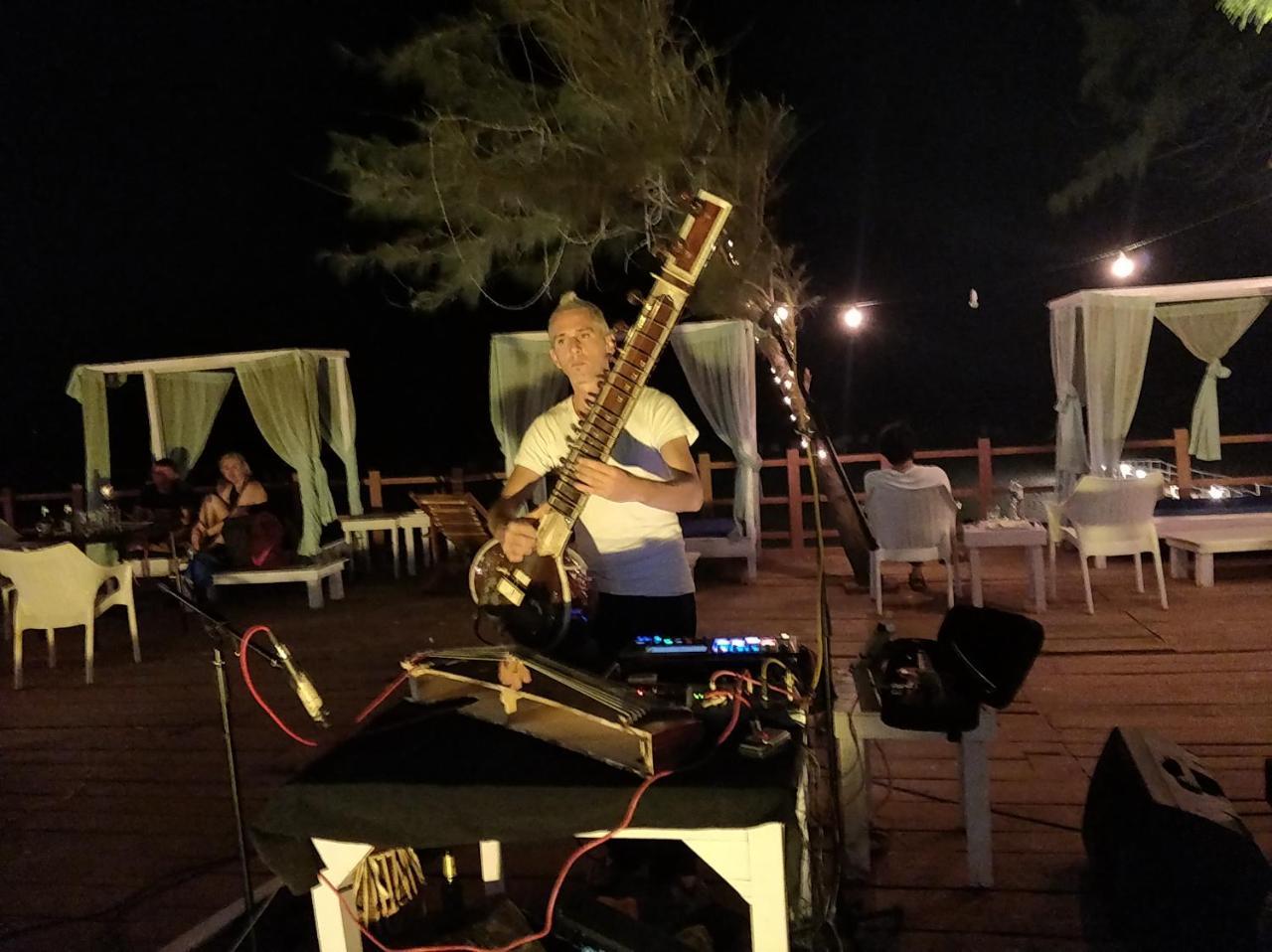 Mandrem Village Resort エクステリア 写真