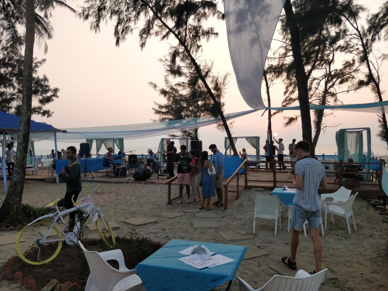 Mandrem Village Resort エクステリア 写真